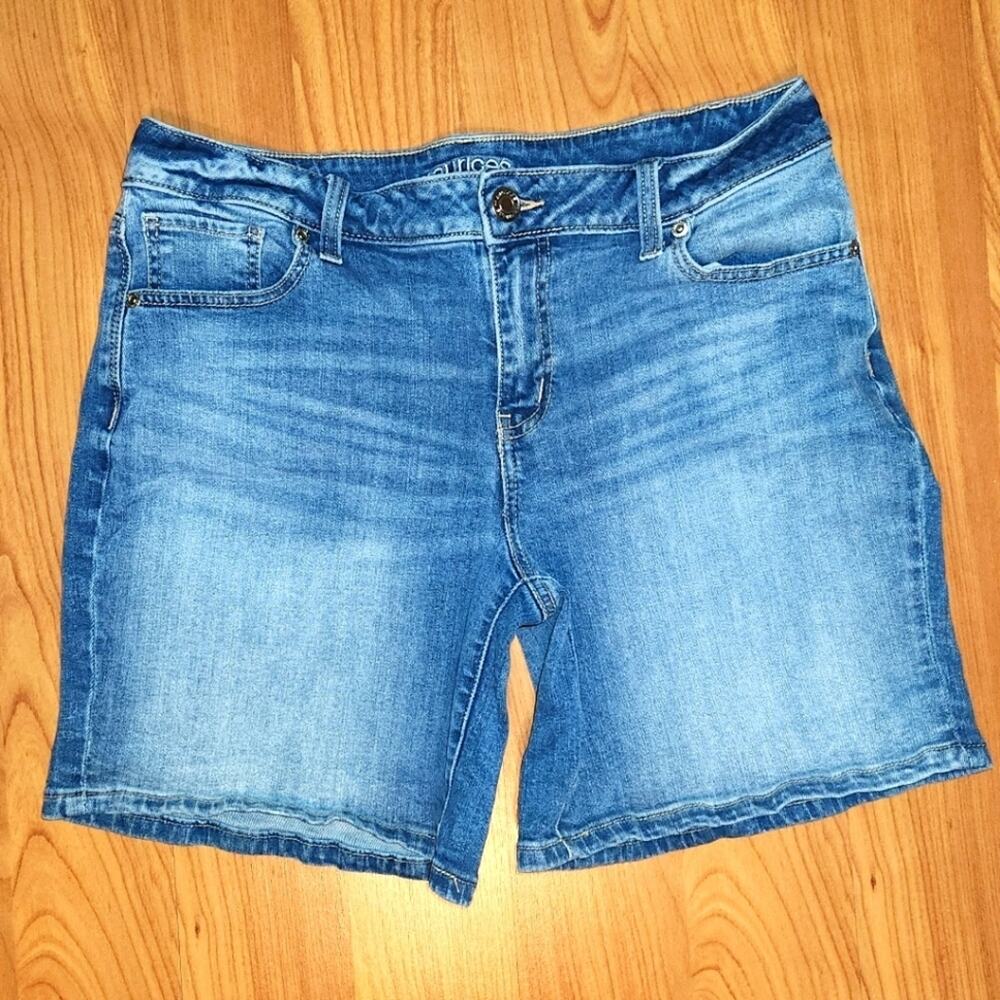 Maurice Denim Shorts sz 12 EUC